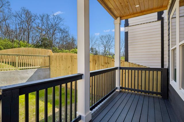 3224B Curtis St, Nashville, TN 37218