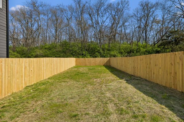 3224B Curtis St, Nashville, TN 37218