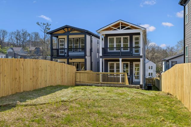 3224B Curtis St, Nashville, TN 37218