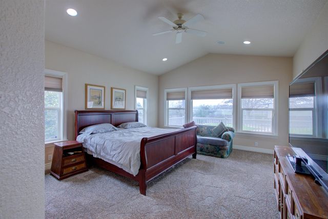 18413 Sycamore Ave, Patterson, CA 95363