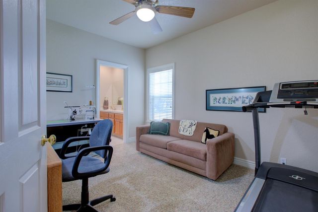 18413 Sycamore Ave, Patterson, CA 95363