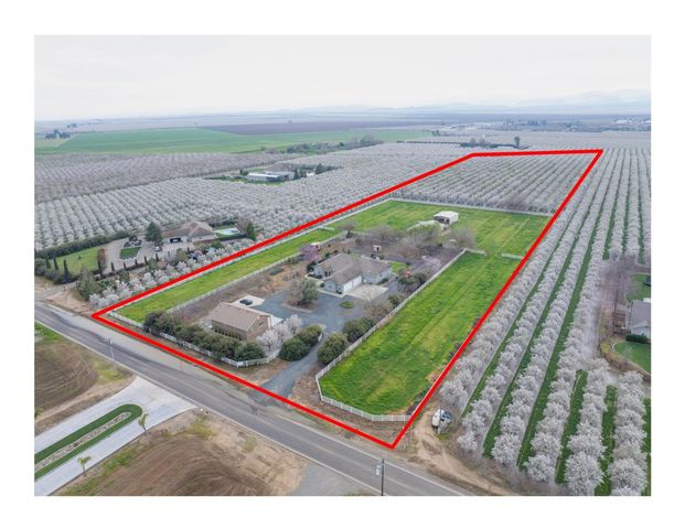 18413 Sycamore Ave, Patterson, CA 95363