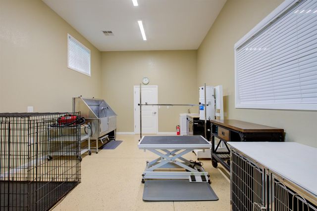 18413 Sycamore Ave, Patterson, CA 95363