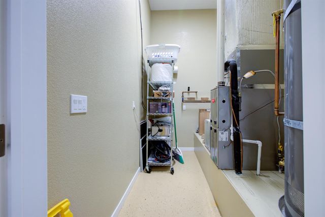 18413 Sycamore Ave, Patterson, CA 95363