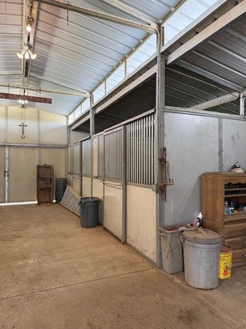 18413 Sycamore Ave, Patterson, CA 95363