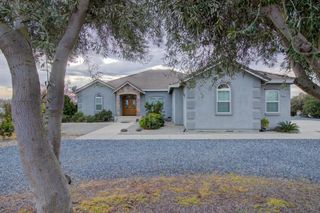 18413 Sycamore Ave, Patterson, CA 95363