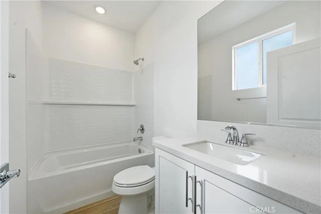 27329 Bear Creek Lane, Valencia, CA 91381