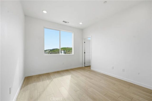 27329 Bear Creek Lane, Valencia, CA 91381