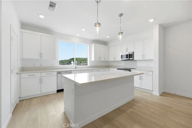 27329 Bear Creek Lane, Valencia, CA 91381