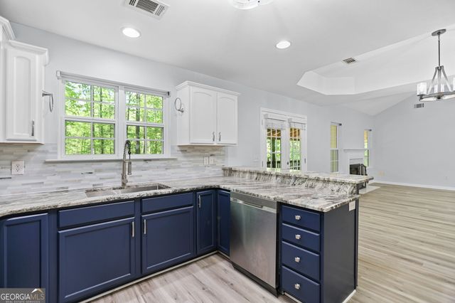 107 Trisha Lane, Grantville, GA 30220