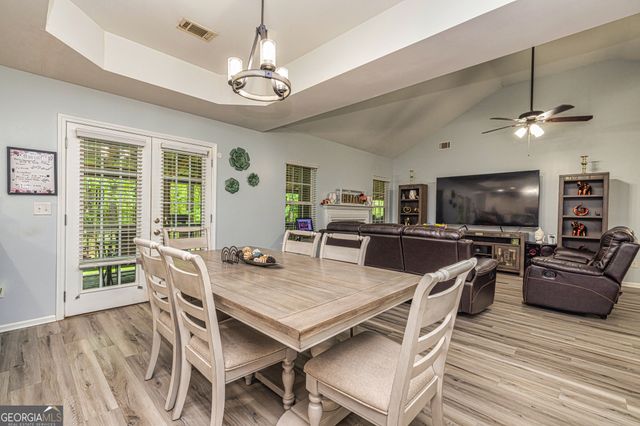 107 Trisha Lane, Grantville, GA 30220