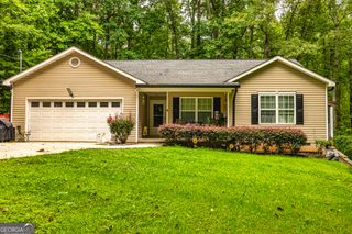 107 Trisha Lane, Grantville, GA 30220