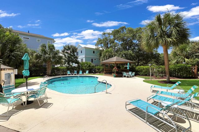 310 73rd Ave N Apt 1C, Myrtle Beach, SC 29572