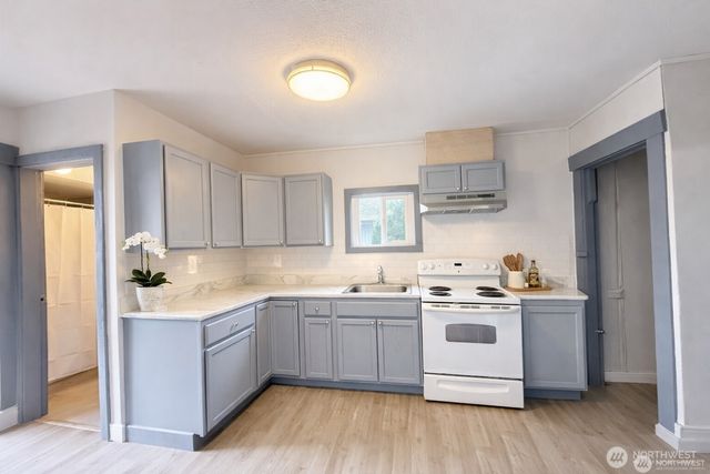 328 330 S Division Street, Auburn, WA 98001