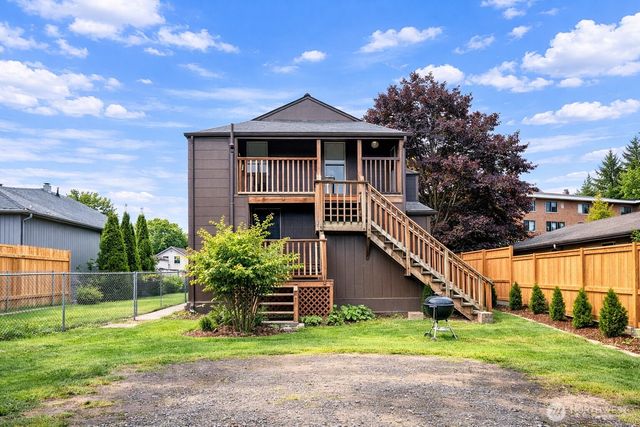 328 330 S Division Street, Auburn, WA 98001