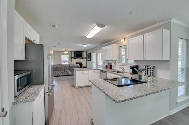 4417 S Goshen Lake Drive, Augusta, GA 30906