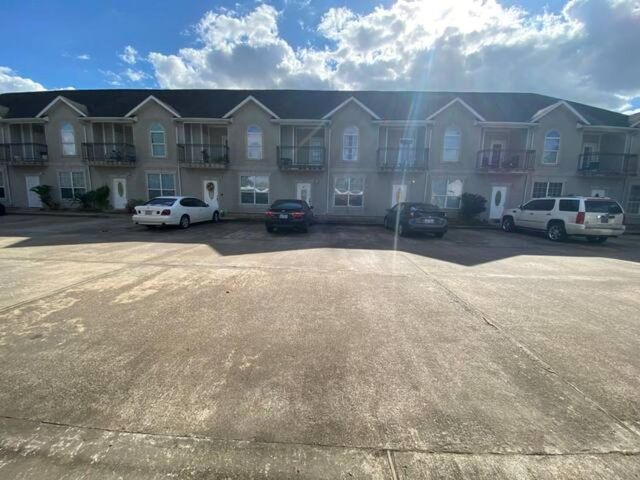 11045 Landswalk Drive 105, Houston, TX 77099