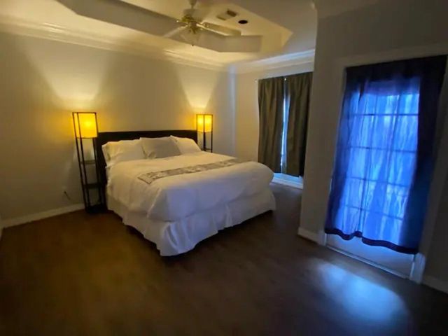 11045 Landswalk Drive 105, Houston, TX 77099