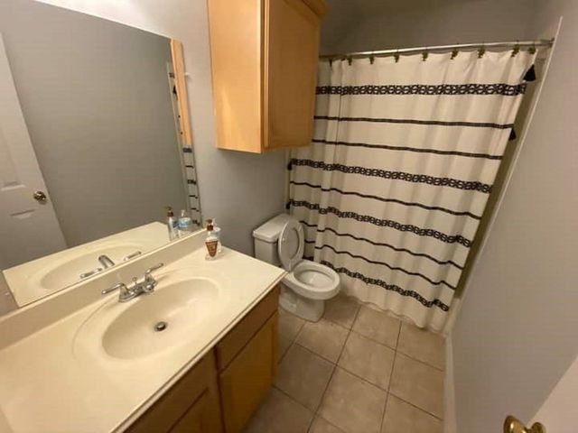 11045 Landswalk Drive 105, Houston, TX 77099