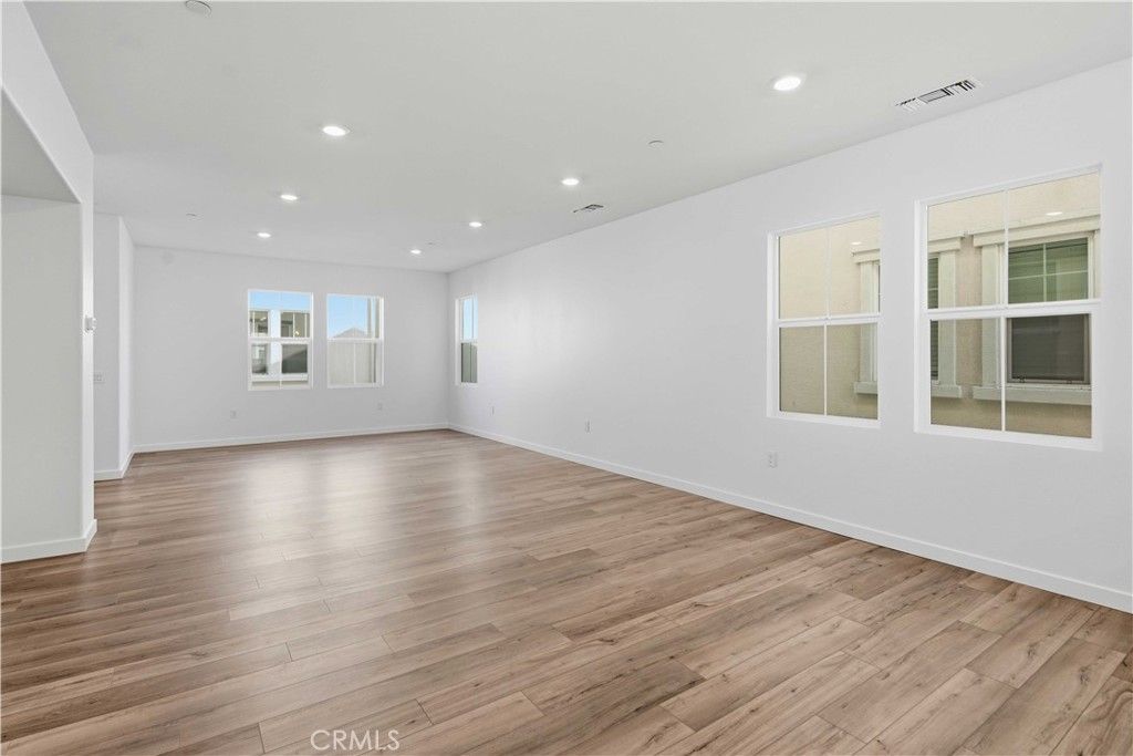 Image 8 of property listing at 2544 Warner Street, South El Monte, CA 91733
