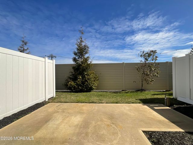 304 Prestige Road 2404, Brick, NJ 08723