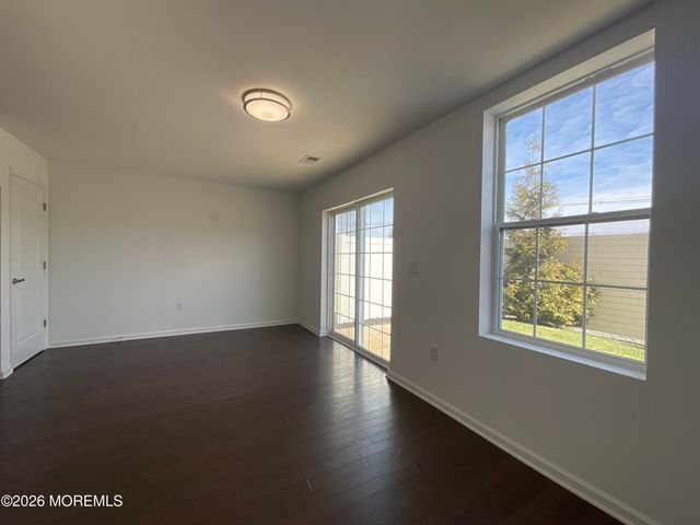 304 Prestige Road 2404, Brick, NJ 08723