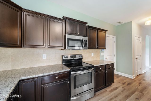 627 Arabella Drive, Jacksonville, NC 28546