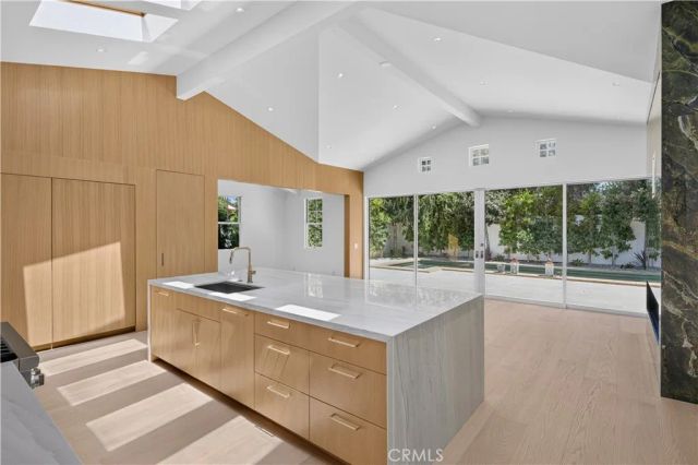 1312 Santanella, Corona Del Mar, CA 92625