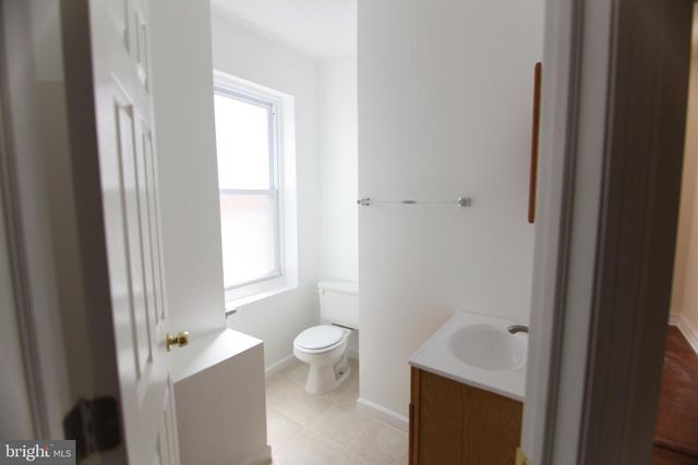 1530 FONTAIN ST, Philadelphia, PA 19121