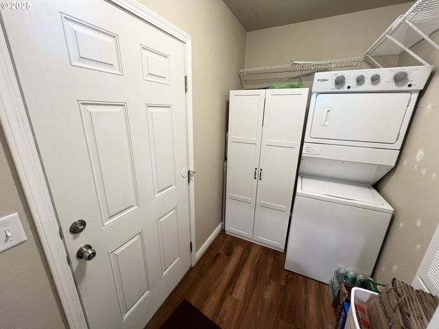 1809 26TH St 12, La Grande, OR 97850