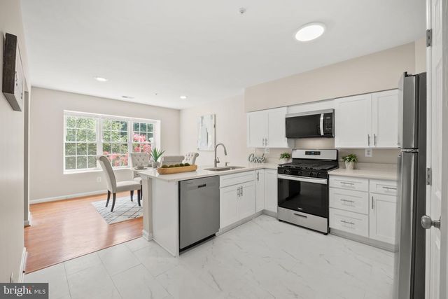 12340 ROSSLARE RIDGE RD #204, Lutherville Timonium, MD 21093