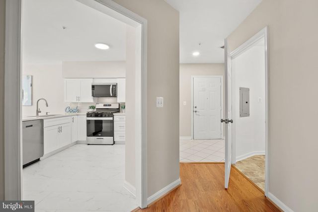 12340 ROSSLARE RIDGE RD #204, Lutherville Timonium, MD 21093