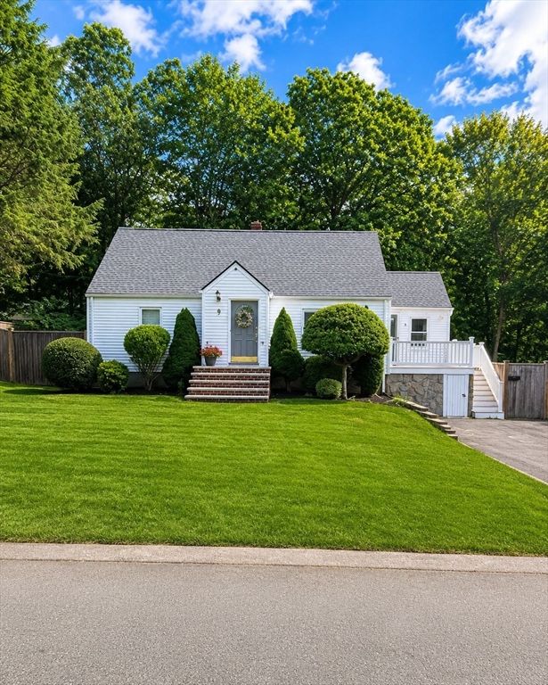 9 Guild Rd, Beverly, MA 01915