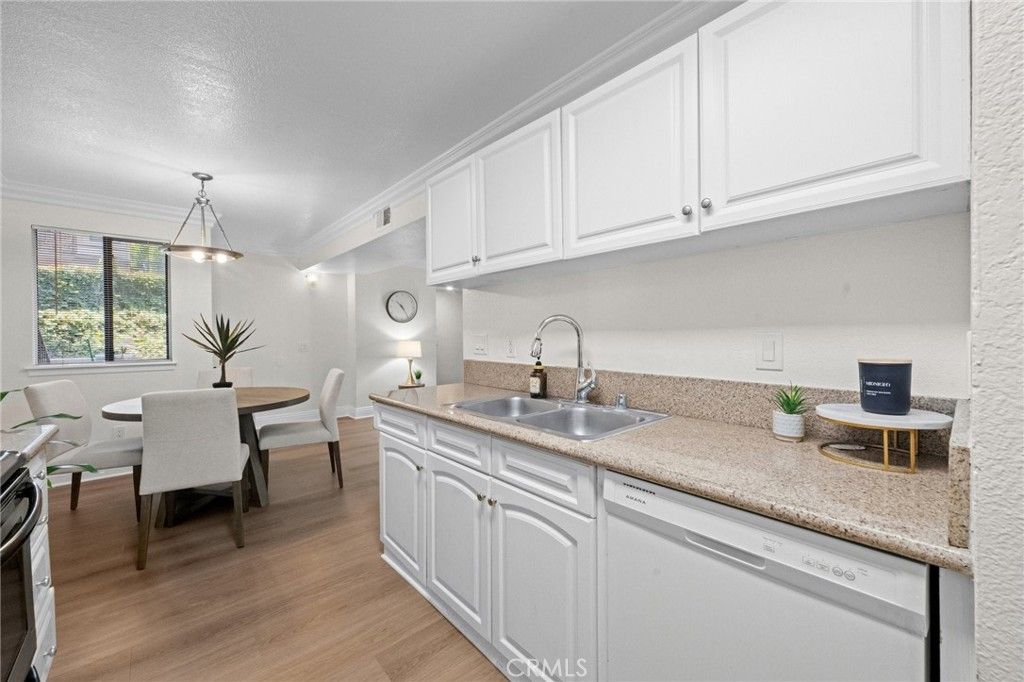 Image 14 of property listing at 1265 Kendall Drive 613, San Bernardino, CA 92407
