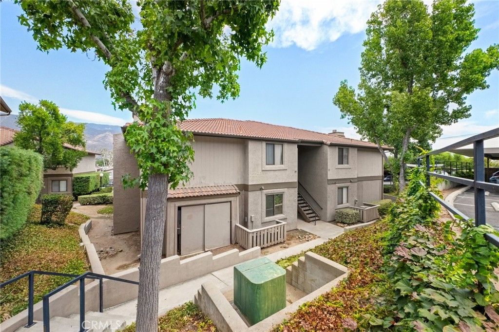 Image 2 of property listing at 1265 Kendall Drive 613, San Bernardino, CA 92407