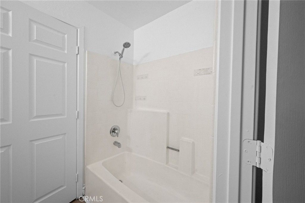 Image 25 of property listing at 1265 Kendall Drive 613, San Bernardino, CA 92407