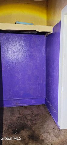 21 Garden Street, Amsterdam, NY 12010