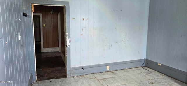 21 Garden Street, Amsterdam, NY 12010