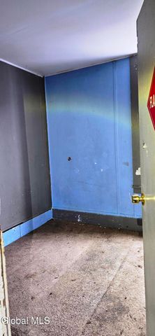 21 Garden Street, Amsterdam, NY 12010