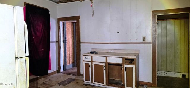 21 Garden Street, Amsterdam, NY 12010