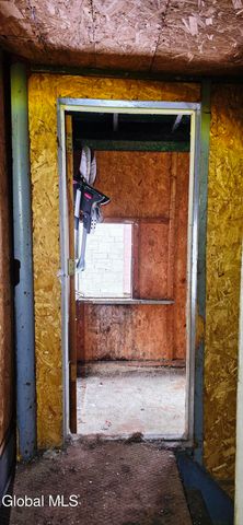 21 Garden Street, Amsterdam, NY 12010