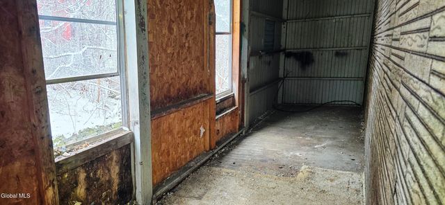 21 Garden Street, Amsterdam, NY 12010