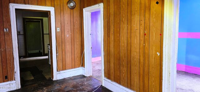 21 Garden Street, Amsterdam, NY 12010