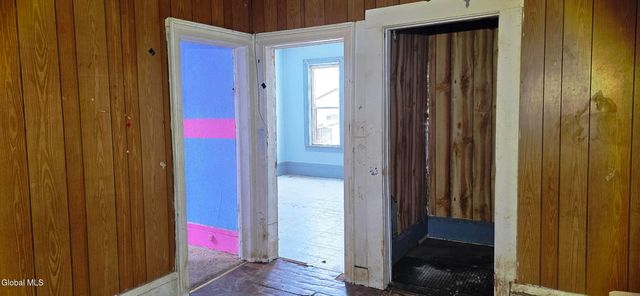 21 Garden Street, Amsterdam, NY 12010