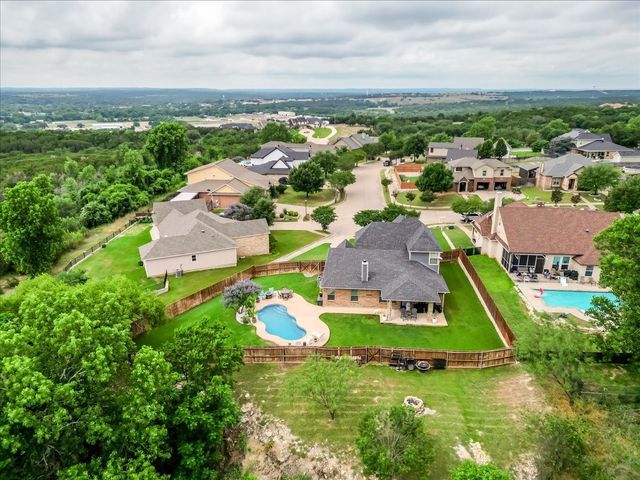 112 Camelot Street, Glen Rose, TX 76043