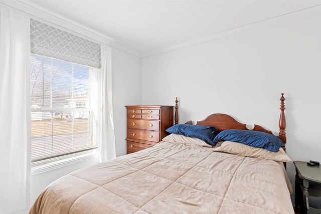 53 Seabreeze Drive, North Hampton, NH 03862