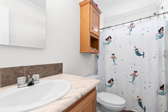 53 Seabreeze Drive, North Hampton, NH 03862