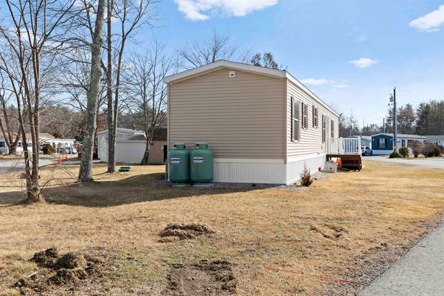 53 Seabreeze Drive, North Hampton, NH 03862