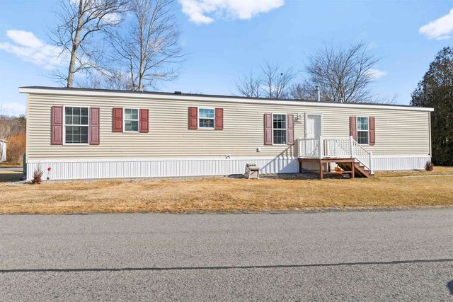 53 Seabreeze Drive, North Hampton, NH 03862