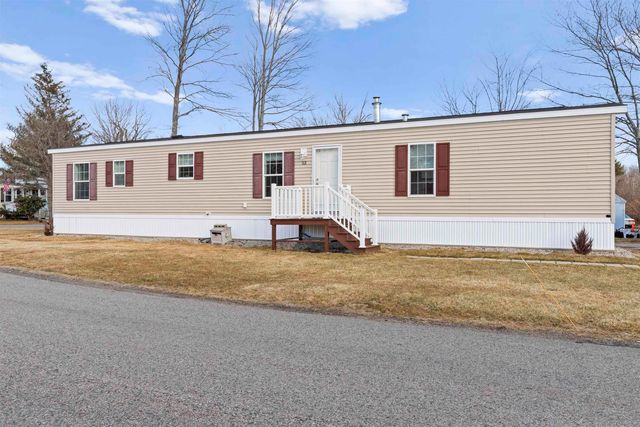 53 Seabreeze Drive, North Hampton, NH 03862
